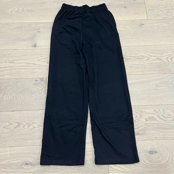 ALO Yoga Unisex Black Zip-Up Hoodie and Jogger Set - Picture 15 of 15